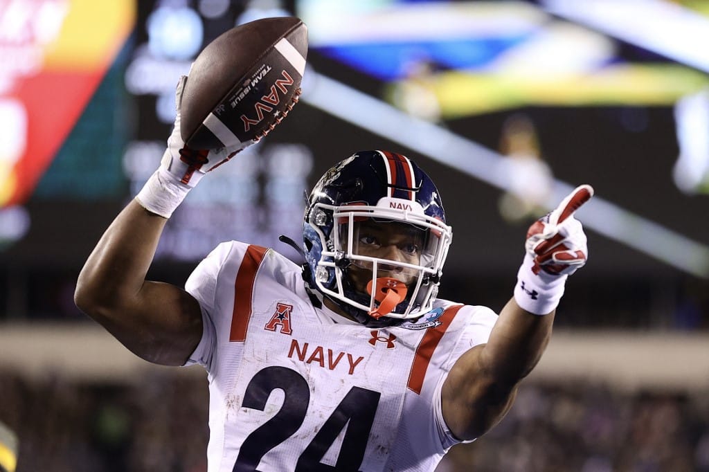 CFB Week 0 odds, picks: Navy vs. Notre Dame, Ohio vs. San Diego State