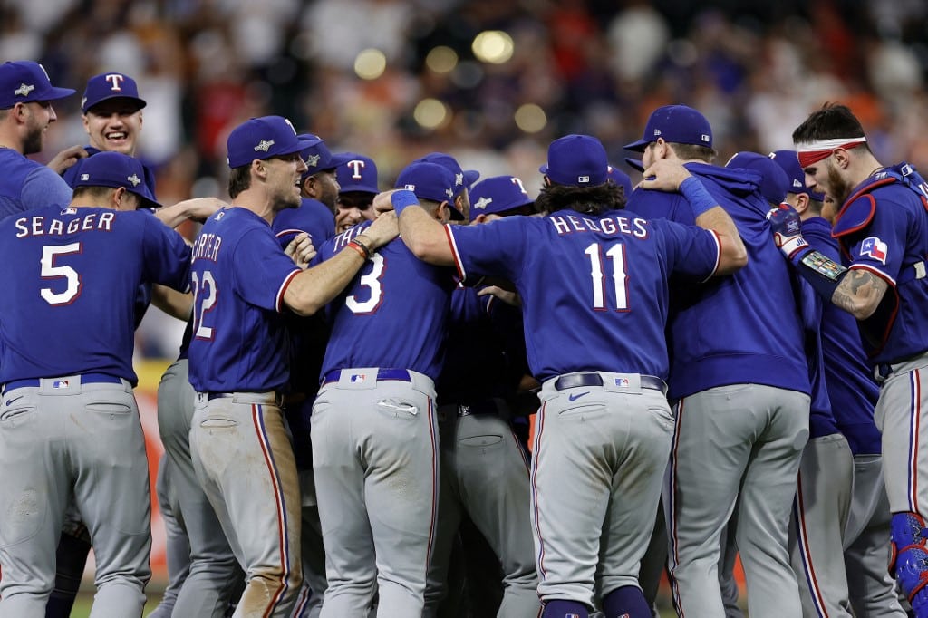 World Series Betting Odds Favor Texas Rangers, Philadelphia