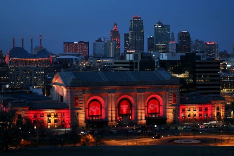 Kansas City Missouri skyline general view