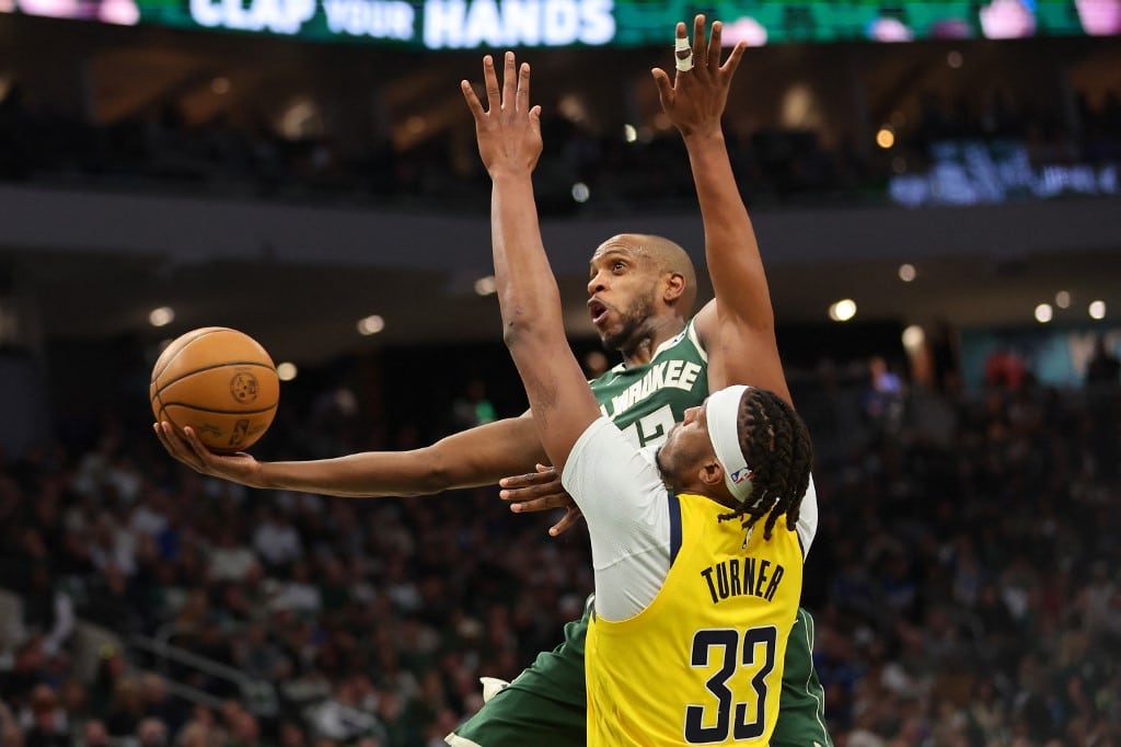 Pacers vs. Bucks Game 2 Computer Pick: Dogfight Already Brewing in ...