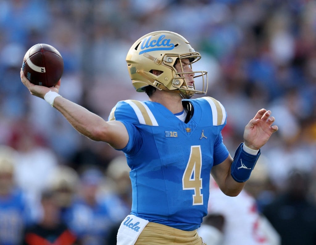 Ethan Garbers #4 of the UCLA Bruins.