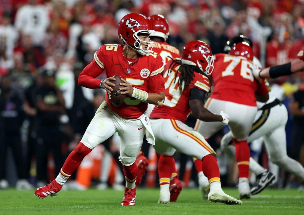 Chiefs vs. 49ers NFL Week 7 Picks: Mahomes Will Lead Kansas City to ...