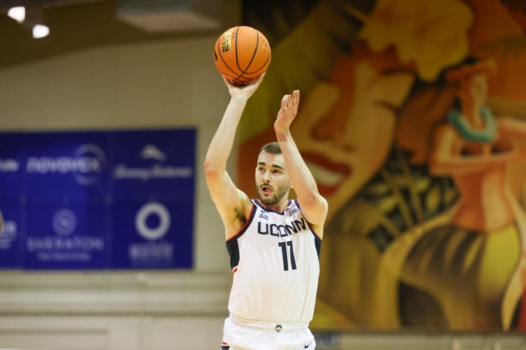 Alex Karaban Connecticut Huskies v Memphis Tigers