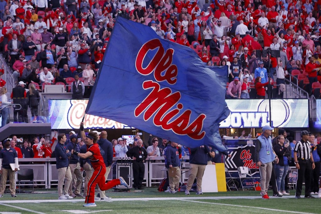 Mississippi Rebels Cheerleader College Football